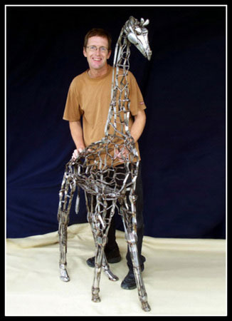 Gary Hovey e la scultura della giraffa